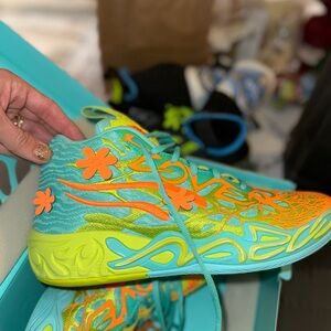 Puma Turquoise and Yellow Box